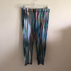 Terez Yoga rainbow 🌈 Capri cut offs M